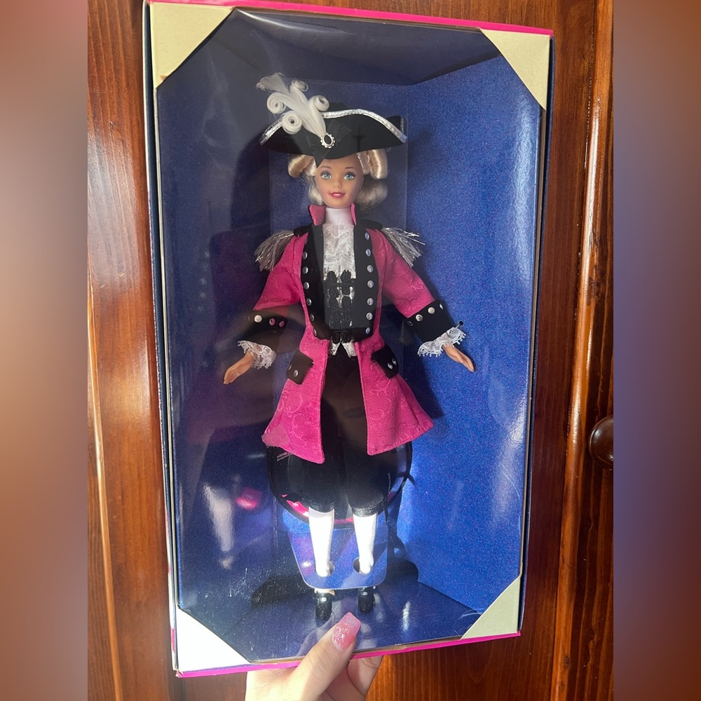 Vintage Barbie/George Washington FAO Schwarz Limited Edition 1996 Mattel 17557